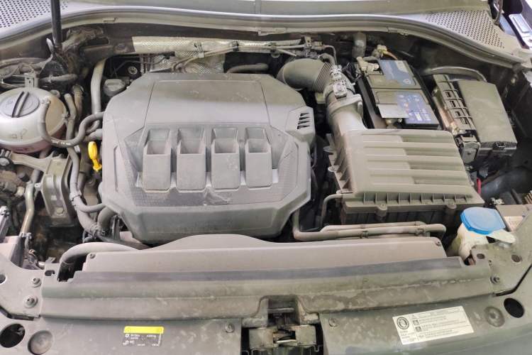 Used Volkswagen Tiguan L 2022 330TSI Automatic Two-Wheel Drive R-Line Enhanced Edition Engine Bay