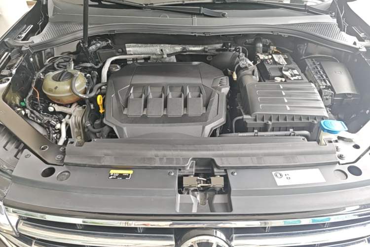 Used Volkswagen Tiguan L 2022 330TSI Automatic Two-Wheel Drive Smart Edition Engine Bay