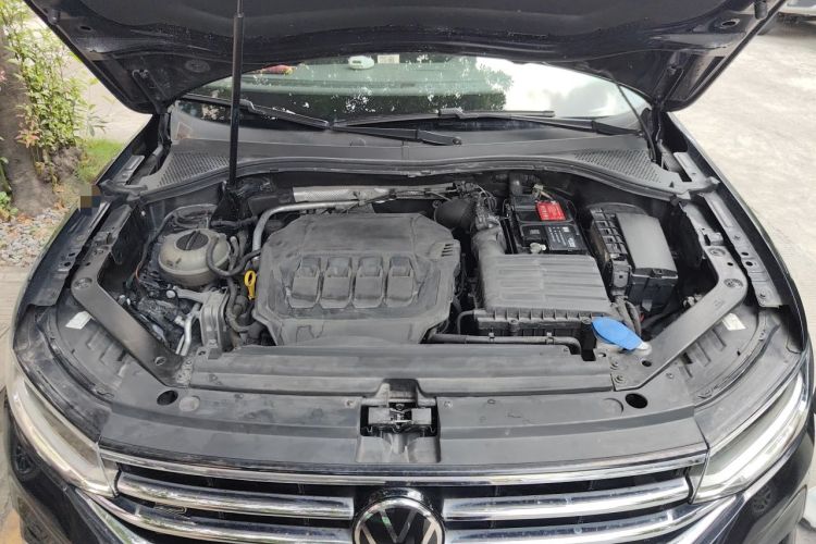 Used Volkswagen Tiguan L 2022 330TSI Automatic Two-Wheel Drive R-Line Flagship Edition Engine Bay