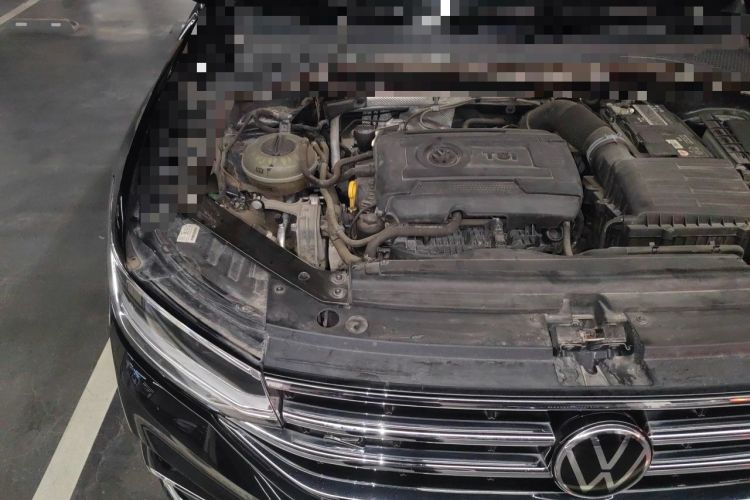 Used Volkswagen Tiguan L 2022 380TSI Automatic All-Wheel Drive R-Line Enhanced Comfort 7-Seater Engine Bay Right