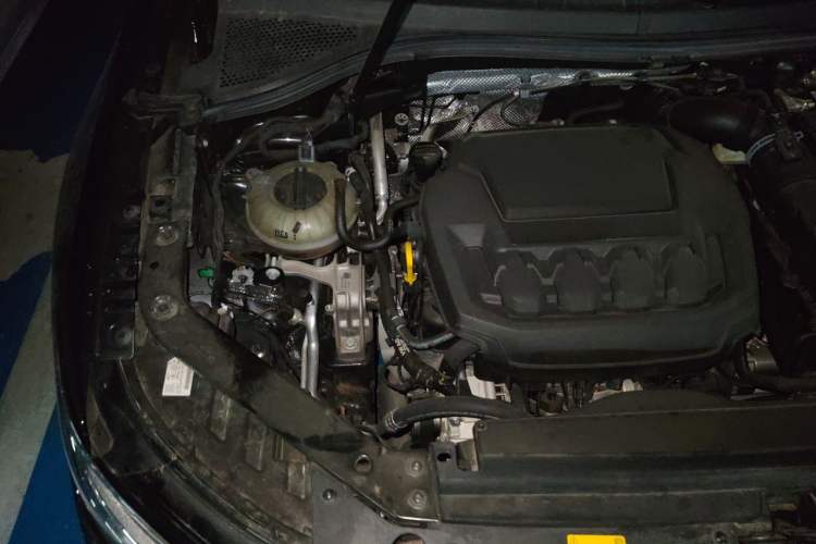 Used Volkswagen Tiguan L 2022 330TSI Automatic Two-Wheel Drive R-Line Enhanced Edition Engine Bay Right