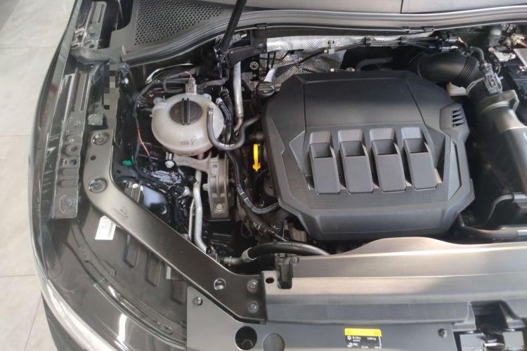 Used Volkswagen Tiguan L 2022 330TSI Automatic Two-Wheel Drive R-Line Enhanced Edition Engine Bay Right