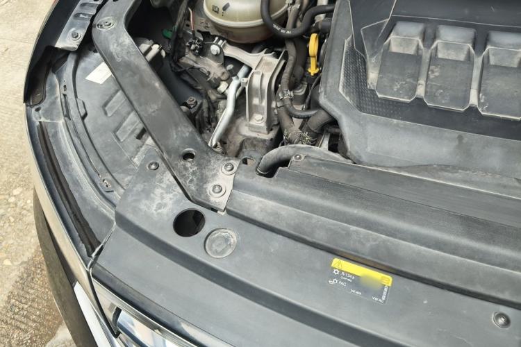 Used Volkswagen Tiguan L 2022 330TSI Automatic Two-Wheel Drive Smart Edition Engine Bay Right