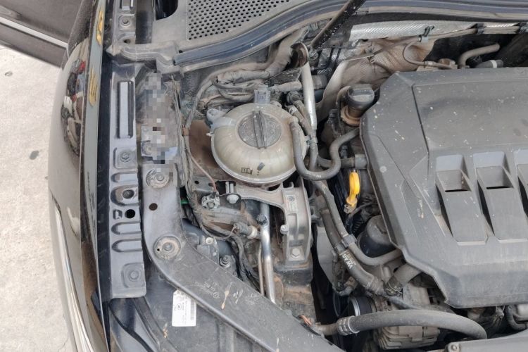 Used Volkswagen Tiguan L 2022 330TSI Automatic Two-Wheel Drive R-Line Enhanced Edition Engine Bay Right