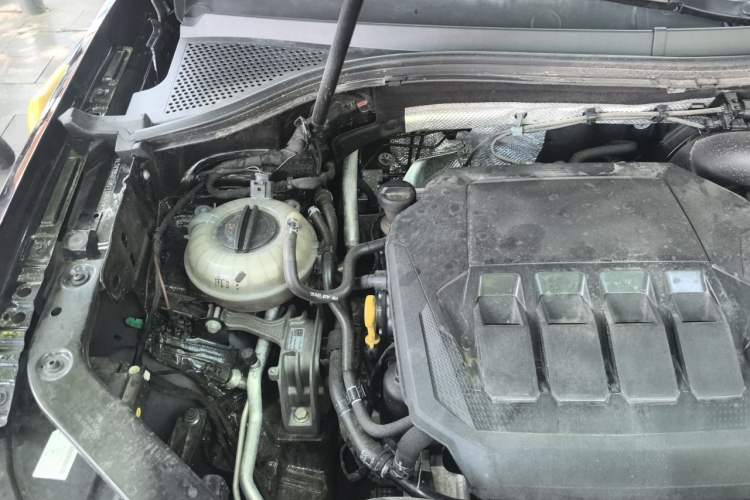 Used Volkswagen Tiguan L 2022 330TSI Automatic Two-Wheel Drive Smart Edition Engine Bay Right