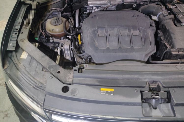 Used Volkswagen Tiguan L 2022 330TSI Automatic Two-Wheel Drive R-Line Enhanced Edition Engine Bay Right