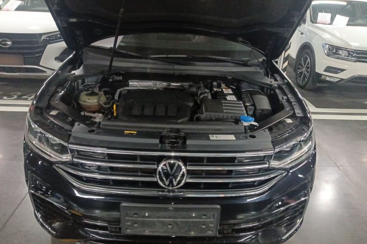 Used Volkswagen Tiguan L 2022 330TSI Automatic Two-Wheel Drive R-Line Enhanced Edition Engine Bay
