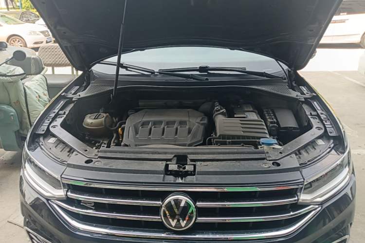 Used Volkswagen Tiguan L 2022 330TSI Automatic Two-Wheel Drive R-Line Enhanced Edition Engine Bay