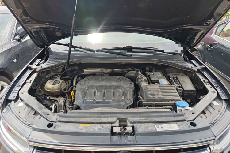 Used Volkswagen Tiguan L 2022 330TSI Automatic Two-Wheel Drive R-Line Enhanced Edition Engine Bay
