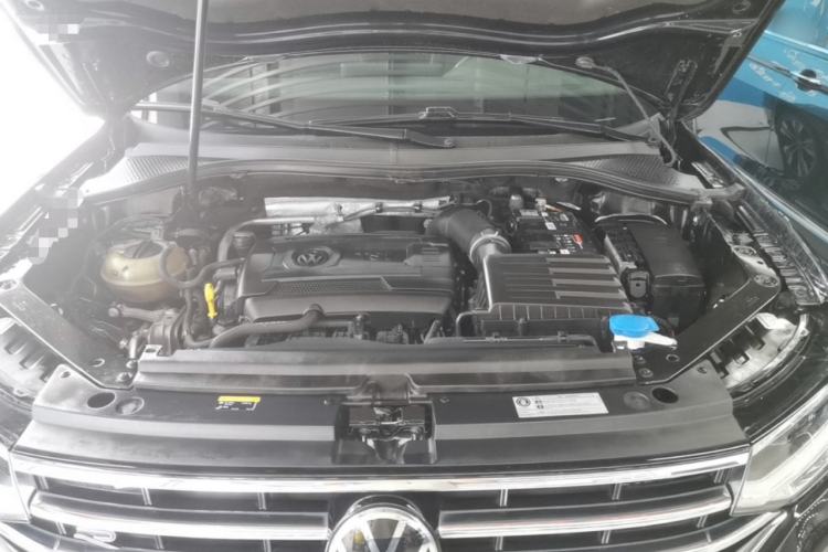 Used Volkswagen Tiguan L 2022 380TSI Automatic All-Wheel Drive R-Line Enhanced Comfort 7-Seater Engine Bay