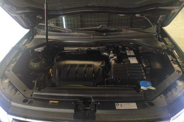 Used Volkswagen Tiguan L 2022 330TSI Automatic Two-Wheel Drive Smart Edition Engine Bay