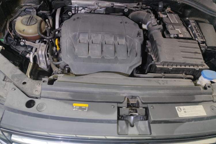 Used Volkswagen Tiguan L 2022 330TSI Automatic Two-Wheel Drive R-Line Enhanced Edition Engine Bay