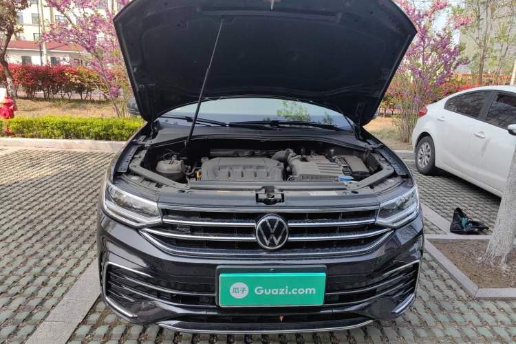 Used Volkswagen Tiguan L 2022 330TSI Automatic Two-Wheel Drive R-Line Enhanced Edition Engine Bay