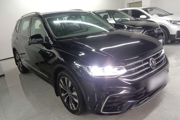 Used Volkswagen Tiguan L 2022 330TSI Automatic Two-Wheel Drive R-Line Enhanced Edition Exterior 1