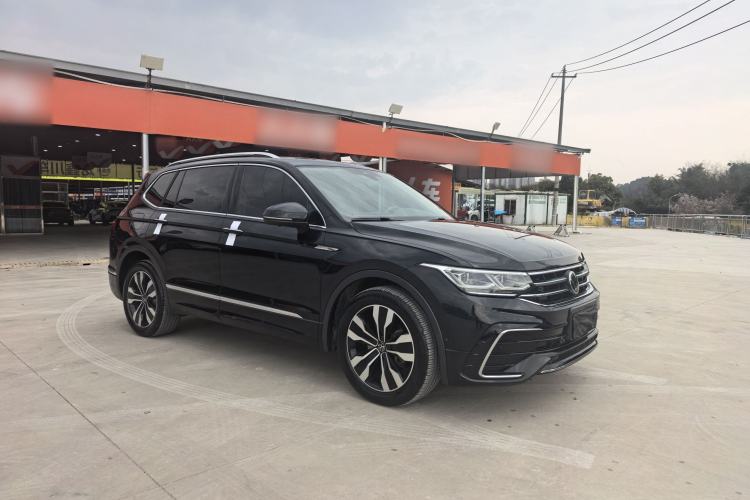 Used Volkswagen Tiguan L 2022 380TSI Automatic All-Wheel Drive R-Line Flagship 7-Seater Exterior 1