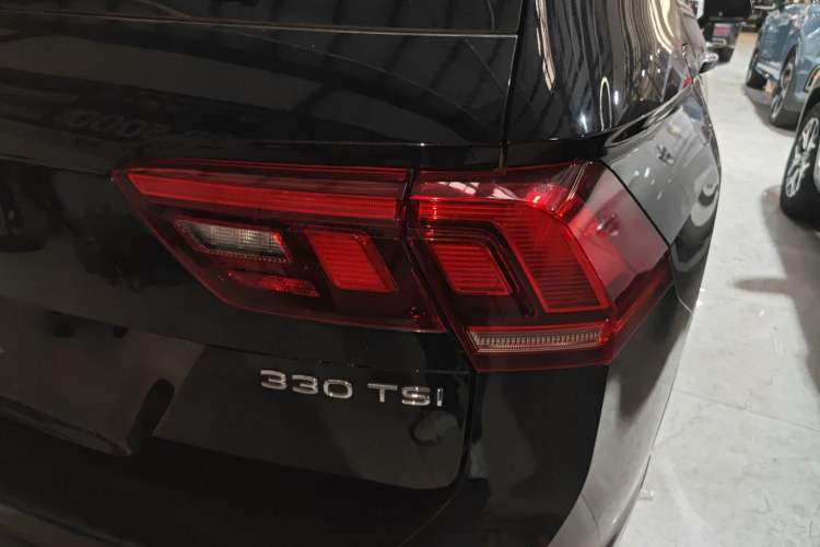 Used Volkswagen Tiguan L 2022 330TSI Automatic Two-Wheel Drive Smart Edition Exterior 1