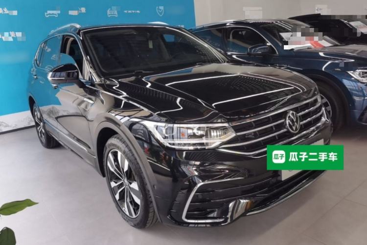Used Volkswagen Tiguan L 2022 380TSI Automatic All-Wheel Drive R-Line Enhanced Comfort 7-Seater Exterior 1