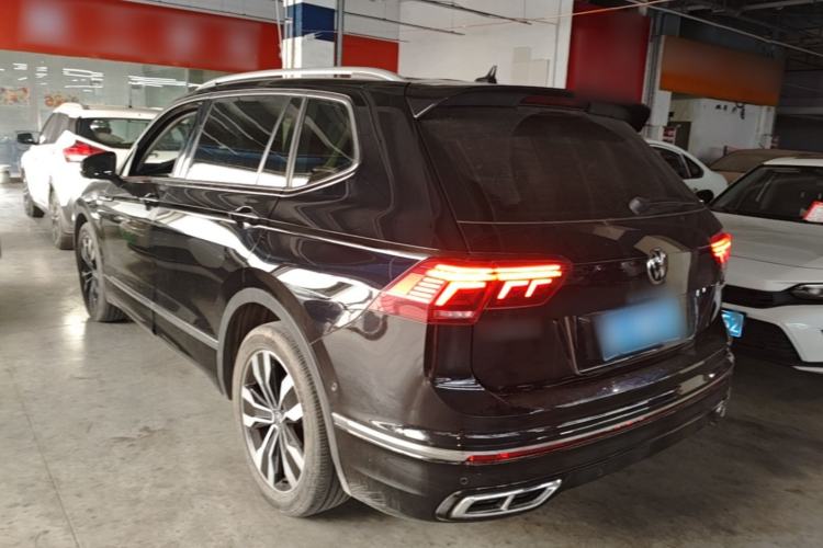 Used Volkswagen Tiguan L 2022 330TSI Automatic Two-Wheel Drive R-Line Enhanced Edition Exterior 2