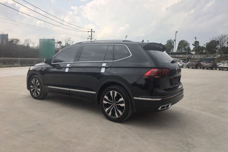 Used Volkswagen Tiguan L 2022 380TSI Automatic All-Wheel Drive R-Line Flagship 7-Seater Exterior 2