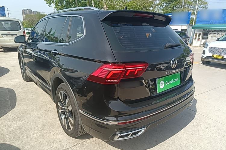Used Volkswagen Tiguan L 2022 380TSI Automatic All-Wheel Drive R-Line Enhanced Comfort 7-Seater Exterior 2