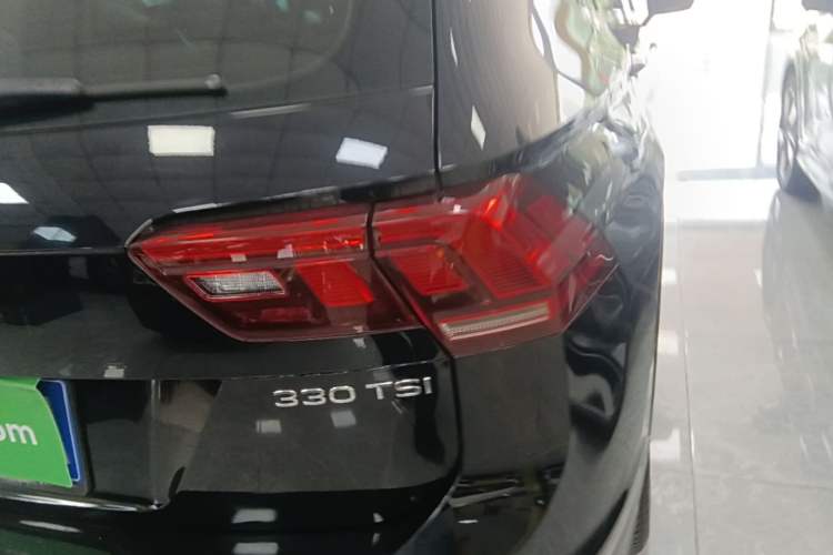 Used Volkswagen Tiguan L 2022 330TSI Automatic Two-Wheel Drive Smart Edition Exterior 3