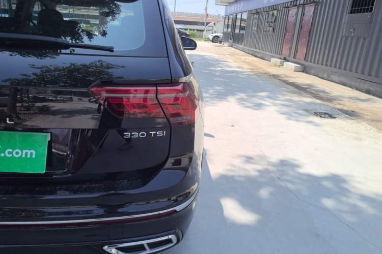 Used Volkswagen Tiguan L 2022 330TSI Automatic Two-Wheel Drive R-Line Enhanced Edition Exterior 3