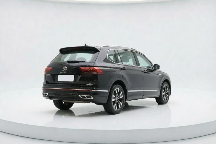Used Volkswagen Tiguan L 2022 330TSI Automatic Two-Wheel Drive R-Line Enhanced Edition Exterior 3