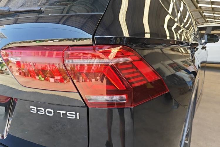 Used Volkswagen Tiguan L 2022 330TSI Automatic Two-Wheel Drive R-Line Enhanced Edition Exterior 3