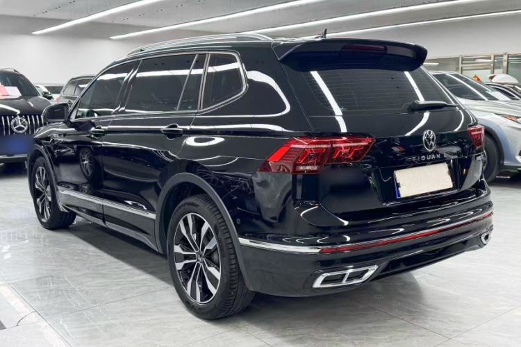 Used Volkswagen Tiguan L 2022 330TSI Automatic Two-Wheel Drive R-Line Enhanced Edition Exterior 4