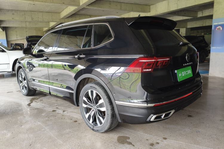 Used Volkswagen Tiguan L 2022 330TSI Automatic Two-Wheel Drive R-Line Enhanced Edition Exterior 4