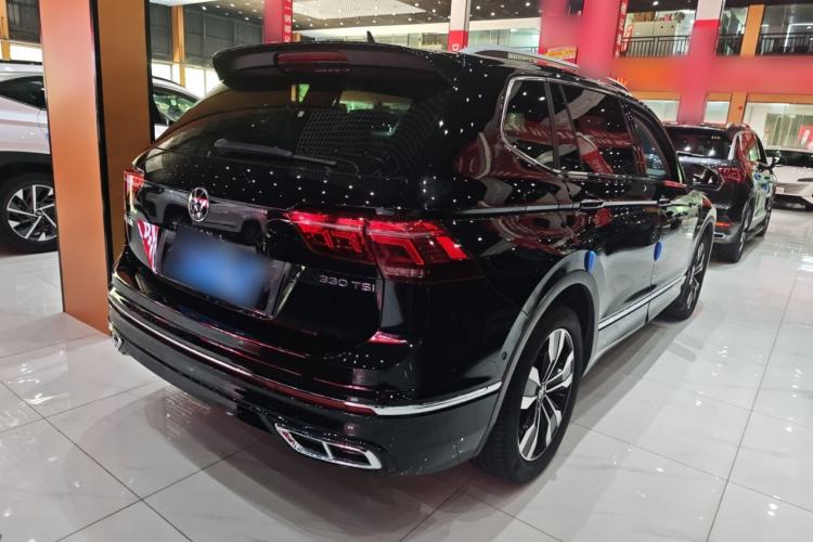 Used Volkswagen Tiguan L 2022 330TSI Automatic Two-Wheel Drive R-Line Enhanced Edition Exterior 4