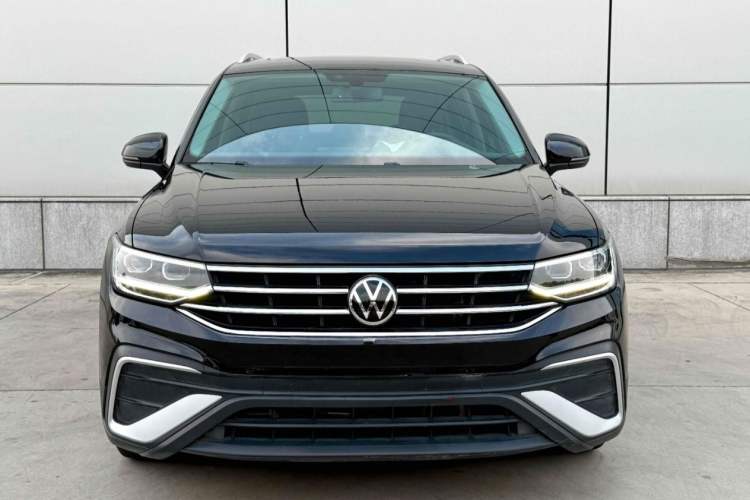 Used Volkswagen Tiguan L 2022 330TSI Automatic Two-Wheel Drive Smart Edition Exterior 5