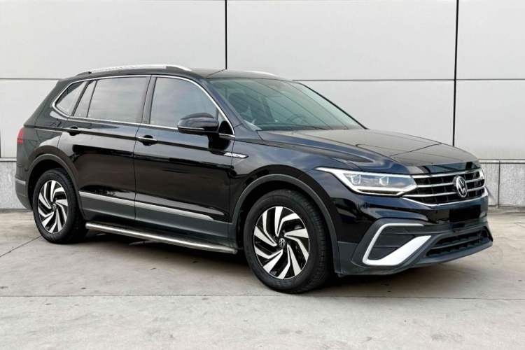 Used Volkswagen Tiguan L 2022 330TSI Automatic Two-Wheel Drive Smart Edition Exterior 6