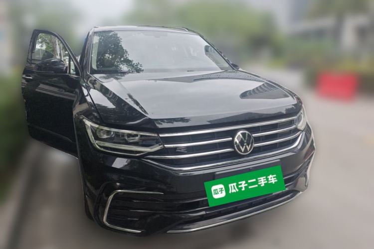 Used Volkswagen Tiguan L 2022 330TSI Automatic Two-Wheel Drive R-Line Flagship Edition Front Right 45 Deg