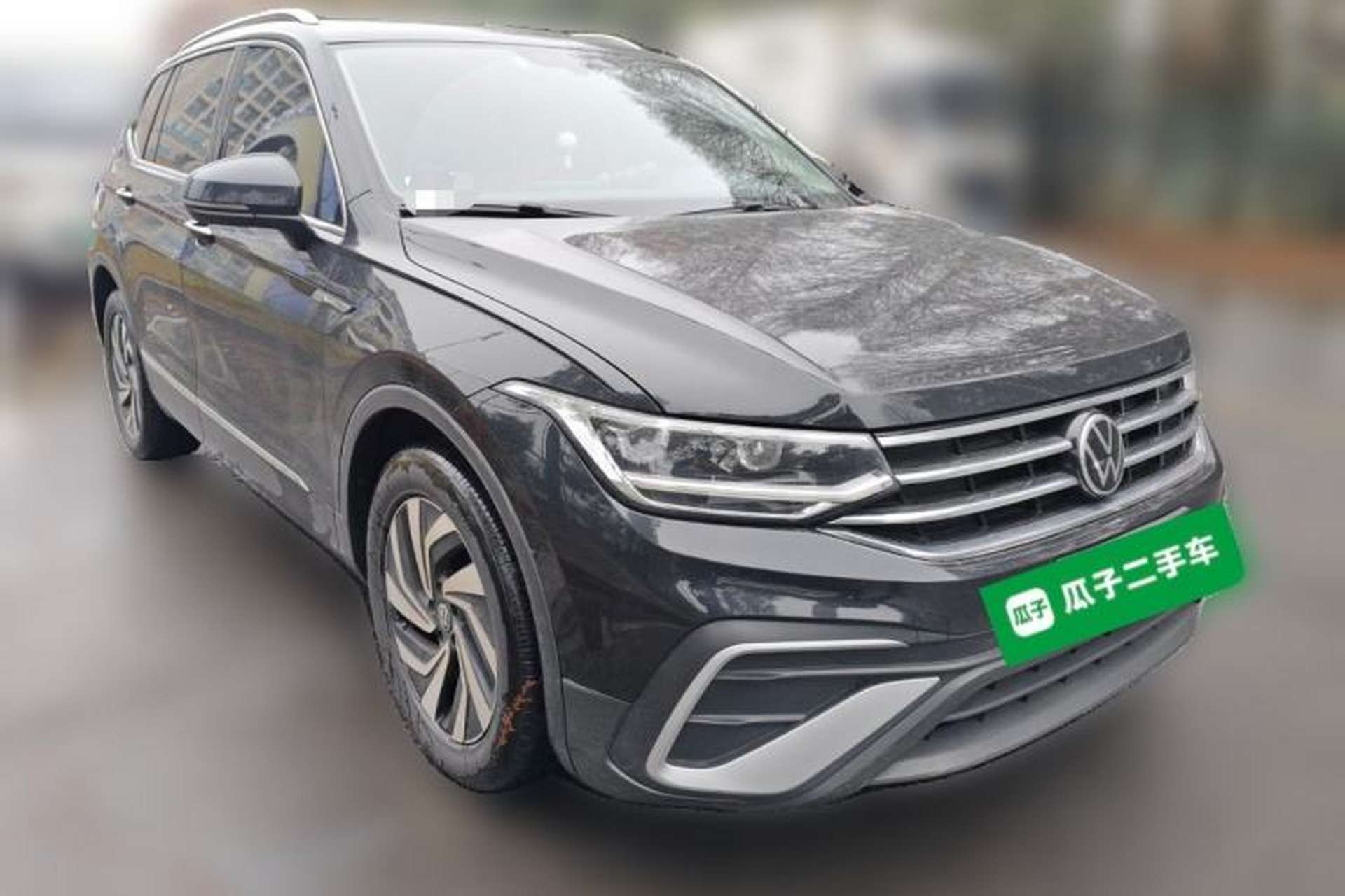 Used Volkswagen Tiguan L 2022 330TSI Automatic Two-Wheel Drive Smart Edition Front Right 45 Deg