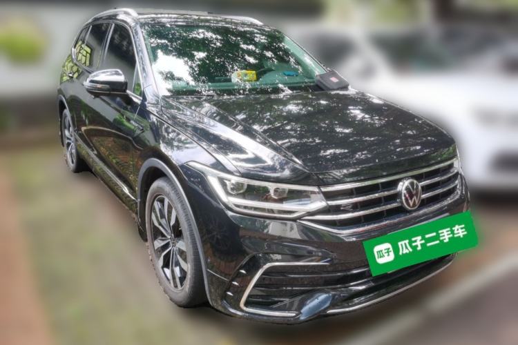 Used Volkswagen Tiguan L 2022 330TSI Automatic Two-Wheel Drive R-Line Enhanced Edition Front Right 45 Deg