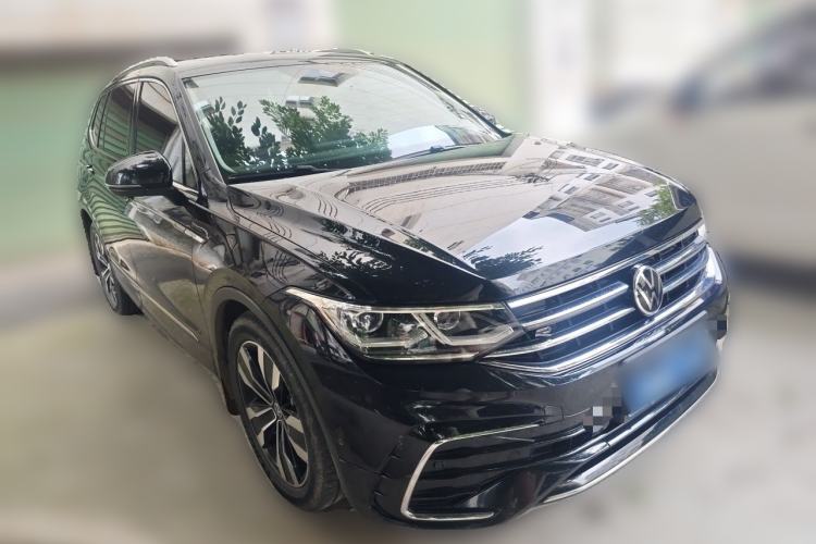 Used Volkswagen Tiguan L 2022 330TSI Automatic Two-Wheel Drive R-Line Flagship Edition Front Right 45 Deg