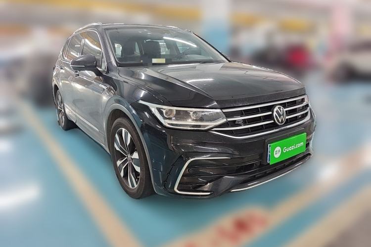 Used Volkswagen Tiguan L 2022 330TSI Automatic Two-Wheel Drive R-Line Enhanced Edition Front Right 45 Deg