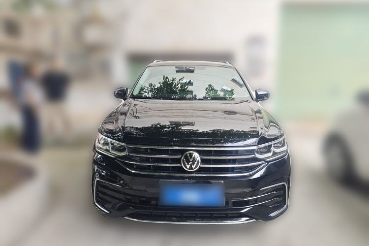 Used Volkswagen Tiguan L 2022 330TSI Automatic Two-Wheel Drive R-Line Flagship Edition Front