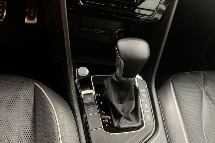 Used Volkswagen Tiguan L 2022 330TSI Automatic Two-Wheel Drive R-Line Enhanced Edition Gear Lever