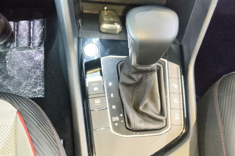 Used Volkswagen Tiguan L 2022 330TSI Automatic Two-Wheel Drive R-Line Flagship Edition Gear Lever