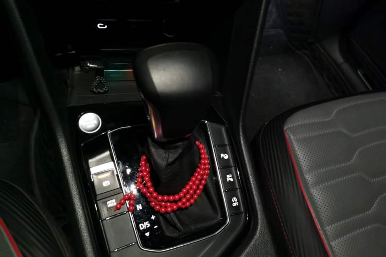 Used Volkswagen Tiguan L 2022 330TSI Automatic Two-Wheel Drive R-Line Flagship Edition Gear Lever