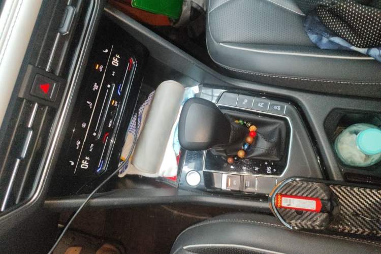 Used Volkswagen Tiguan L 2022 330TSI Automatic Two-Wheel Drive R-Line Enhanced Edition Gear Lever