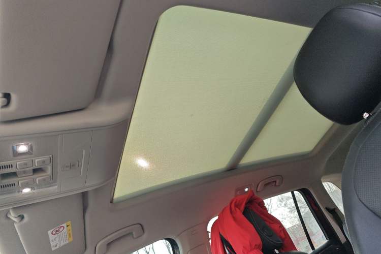 Used Volkswagen Tiguan L 2022 330TSI Automatic Two-Wheel Drive R-Line Enhanced Edition Headliner