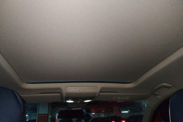 Used Volkswagen Tiguan L 2022 330TSI Automatic Two-Wheel Drive R-Line Enhanced Edition Headliner