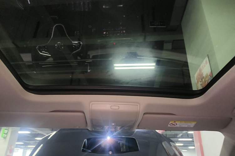 Used Volkswagen Tiguan L 2022 330TSI Automatic Two-Wheel Drive R-Line Enhanced Edition Headliner