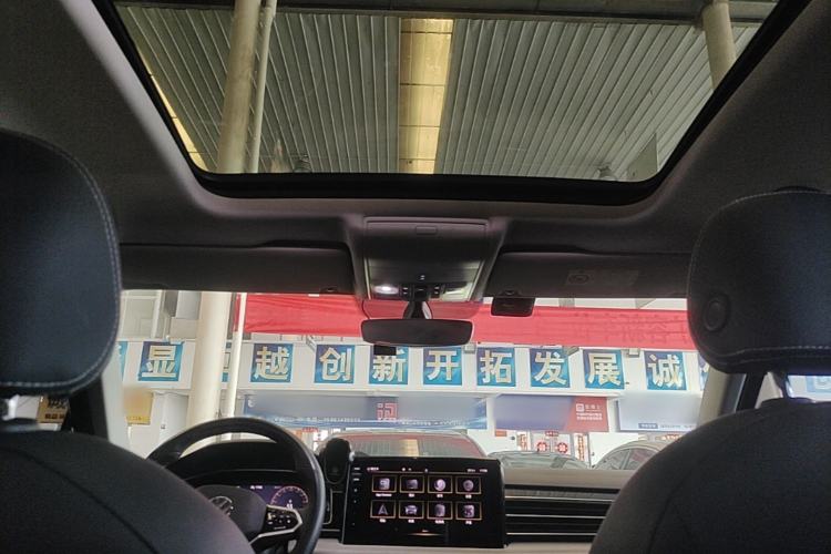 Used Volkswagen Tiguan L 2022 330TSI Automatic Two-Wheel Drive R-Line Enhanced Edition Headliner