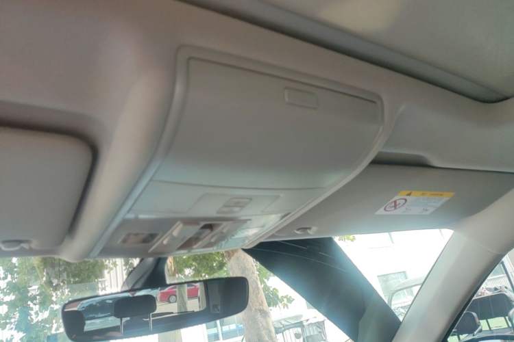Used Volkswagen Tiguan L 2022 330TSI Automatic Two-Wheel Drive R-Line Enhanced Edition Headliner