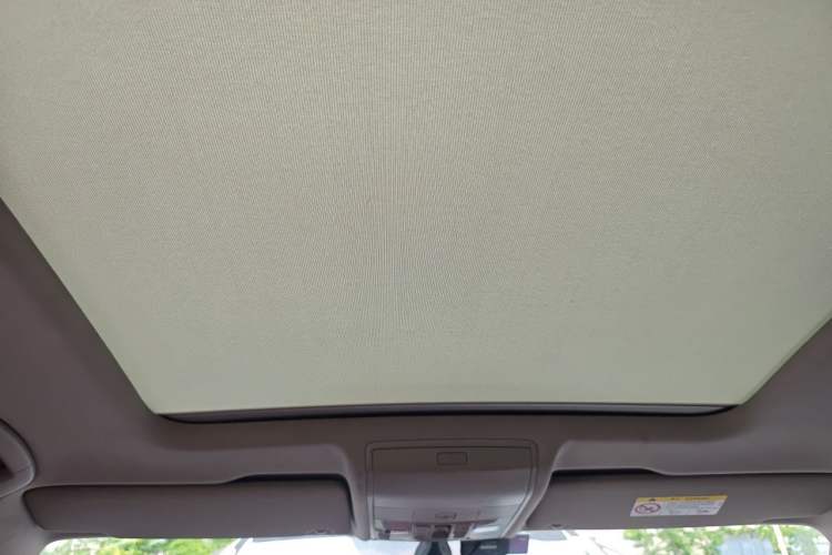 Used Volkswagen Tiguan L 2022 330TSI Automatic Two-Wheel Drive Smart Edition Headliner