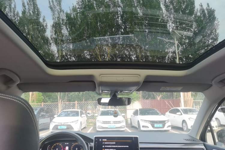 Used Volkswagen Tiguan L 2022 330TSI Automatic Two-Wheel Drive R-Line Enhanced Edition Headliner